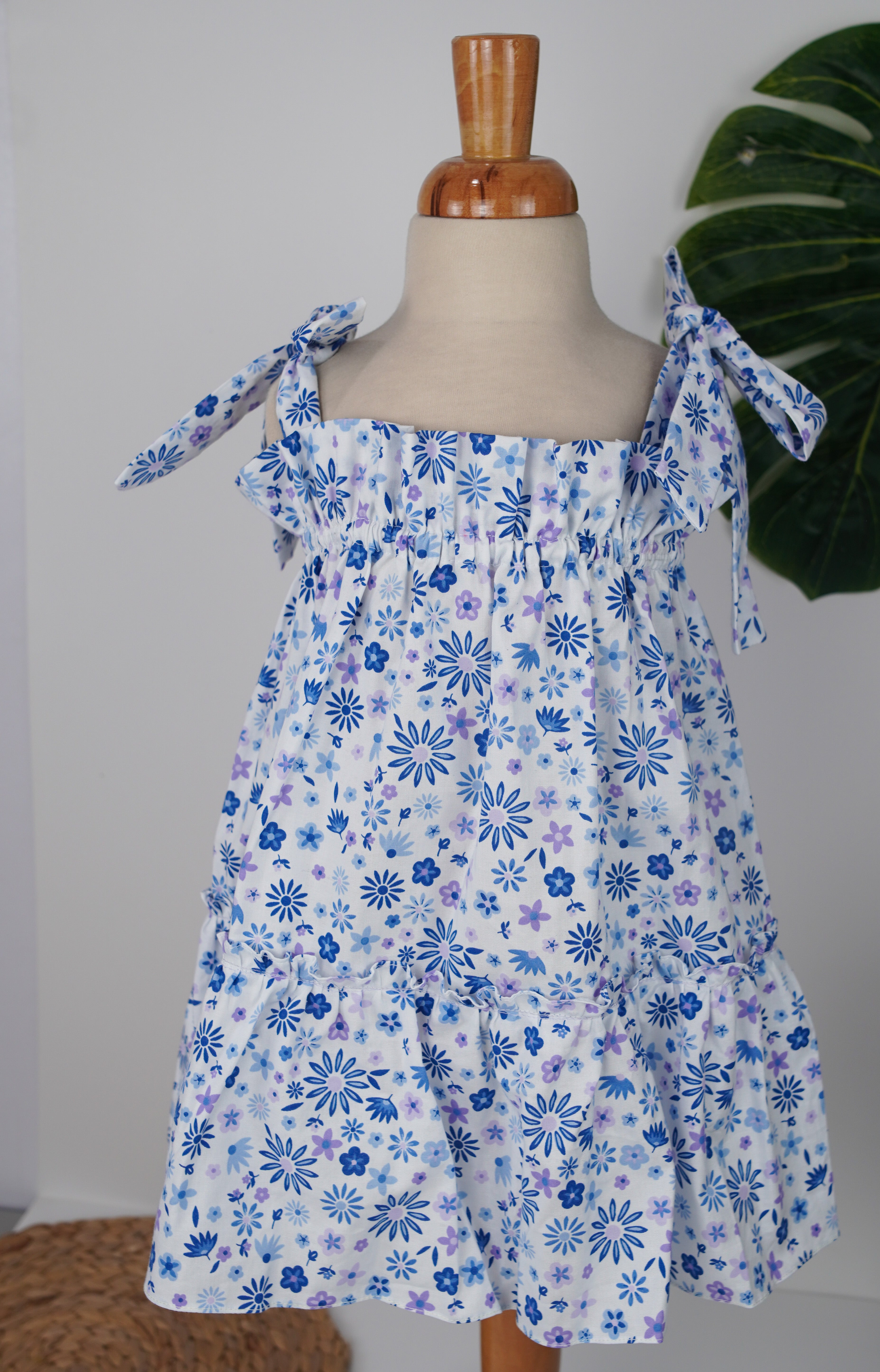 Vestido de Niña Flores Azules